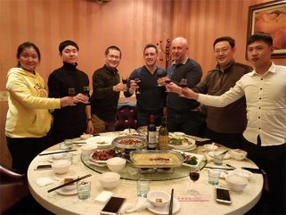 樂夢酒莊生產商皮特先生前來好色先生TV版下载總部考察訪問