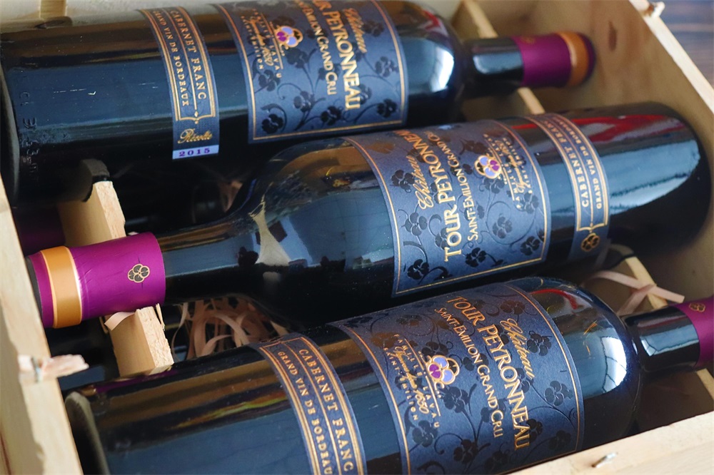 開個紅酒店代理紅酒哪個好色先生入口好